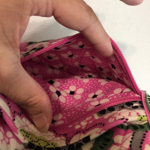Vera Bradley cross-body purse - Picture 7 of 8